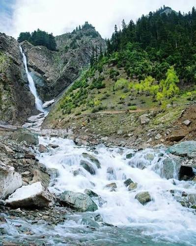 Matiltan Waterfall on the jeep track from Kalam to Mahodand Lake